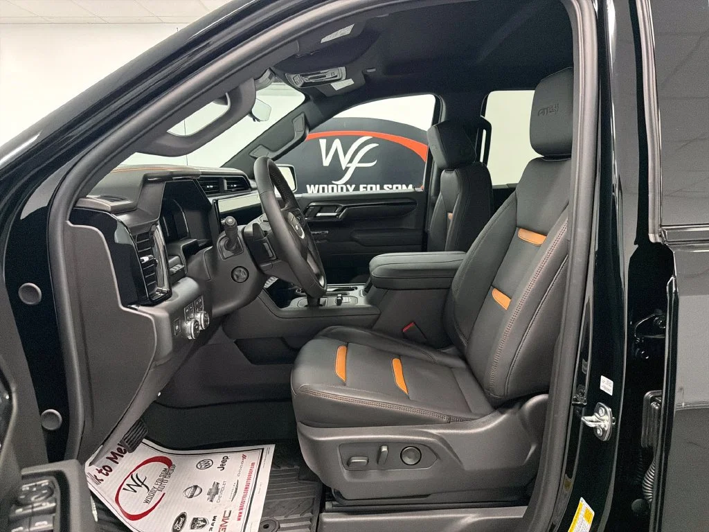 New 2026 Onyx Black GMC AT4 image 9
