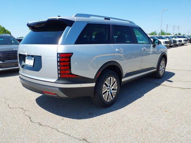 New 2026 Silver Hyundai Blue SEL Premium image 6