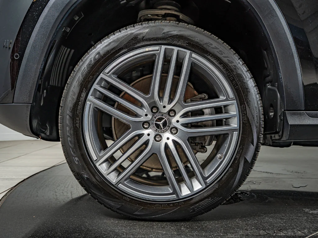 Certified Used 2024 Black Mercedes-Benz GLS 450 image 10