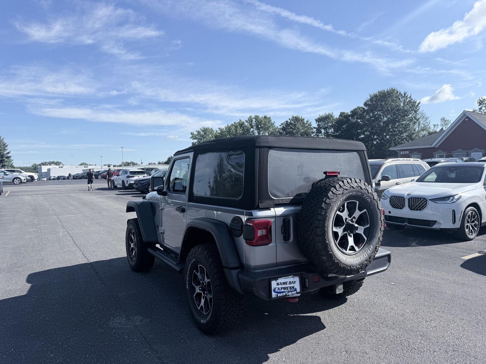 Used 2021 Billet Silver Metallic Clearcoat Jeep Rubicon image 5