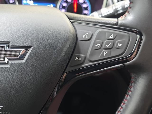 Used 2022 White Chevrolet RS image 17