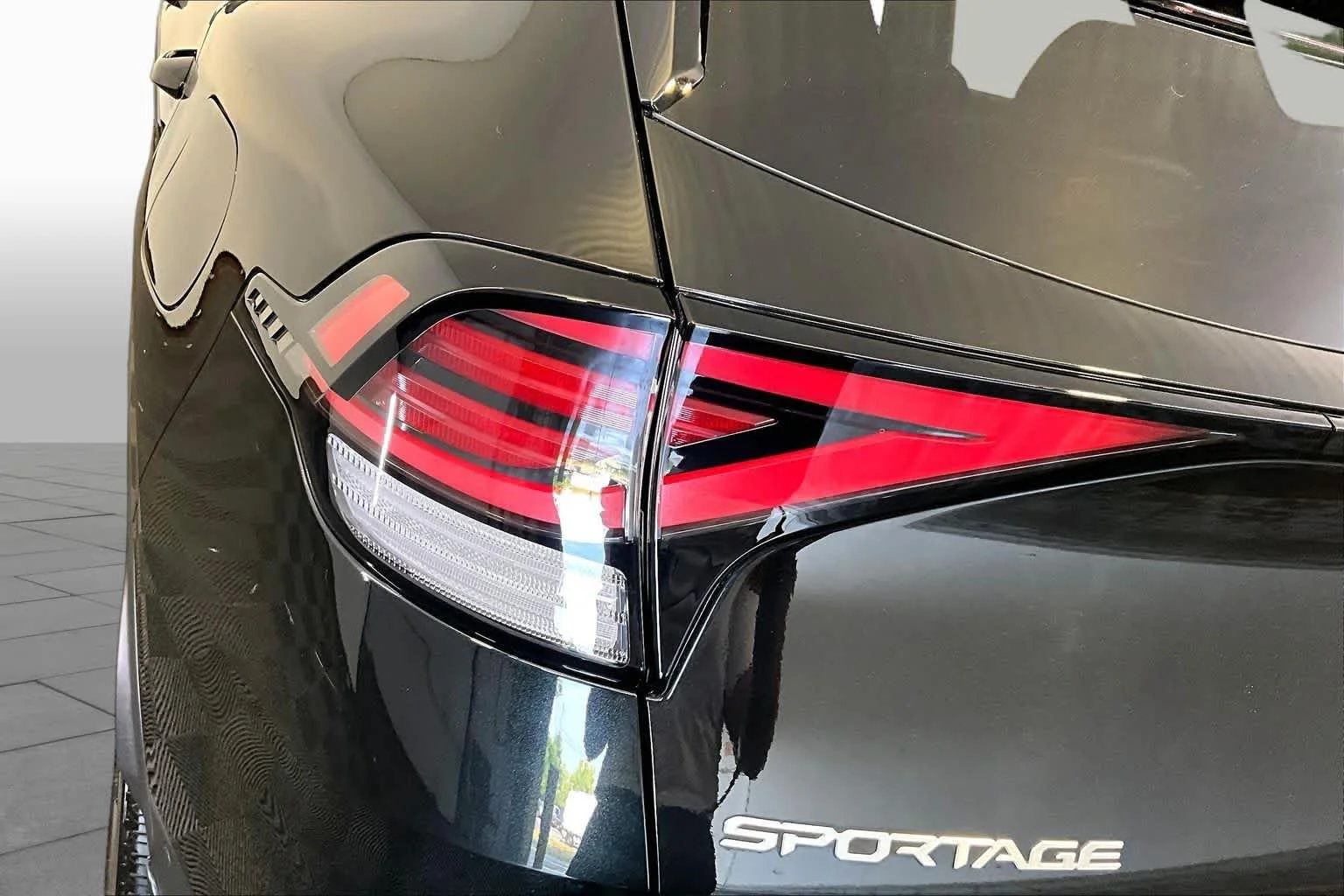 Used 2023 Fusion Black Kia X-Line Prestige image 27