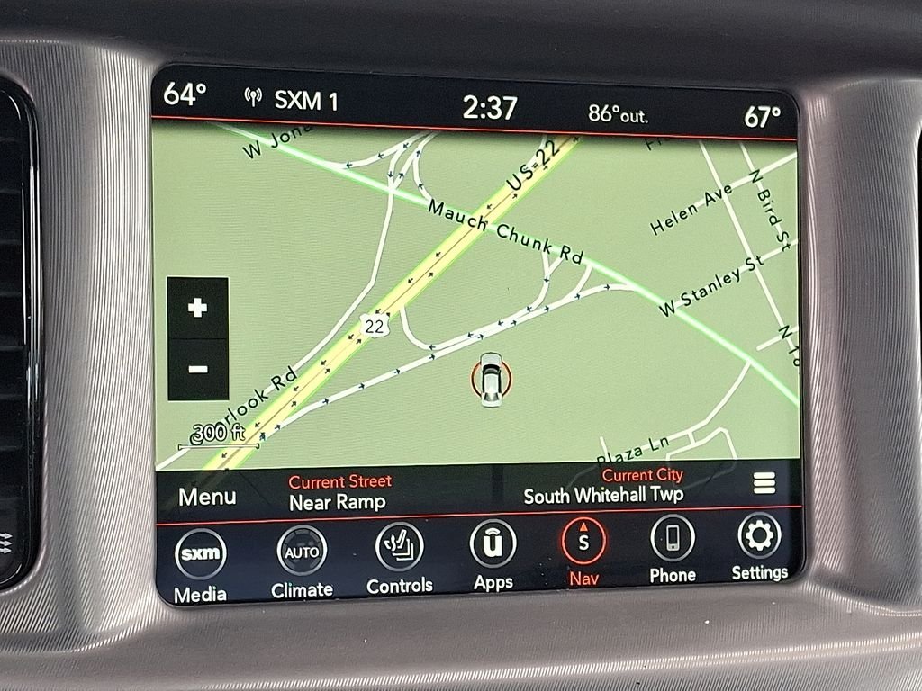 Used 2023  Dodge SXT image 21