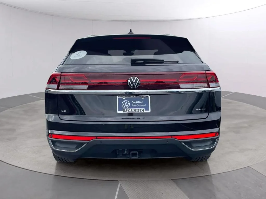 Used 2026 Deep Black Pearl Volkswagen 2.0T SE w/Technology image 4