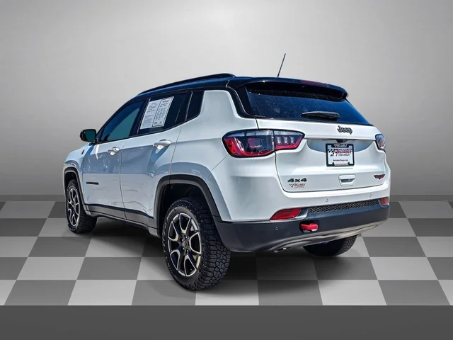 2025 Jeep Compass Trailhawk 4x4