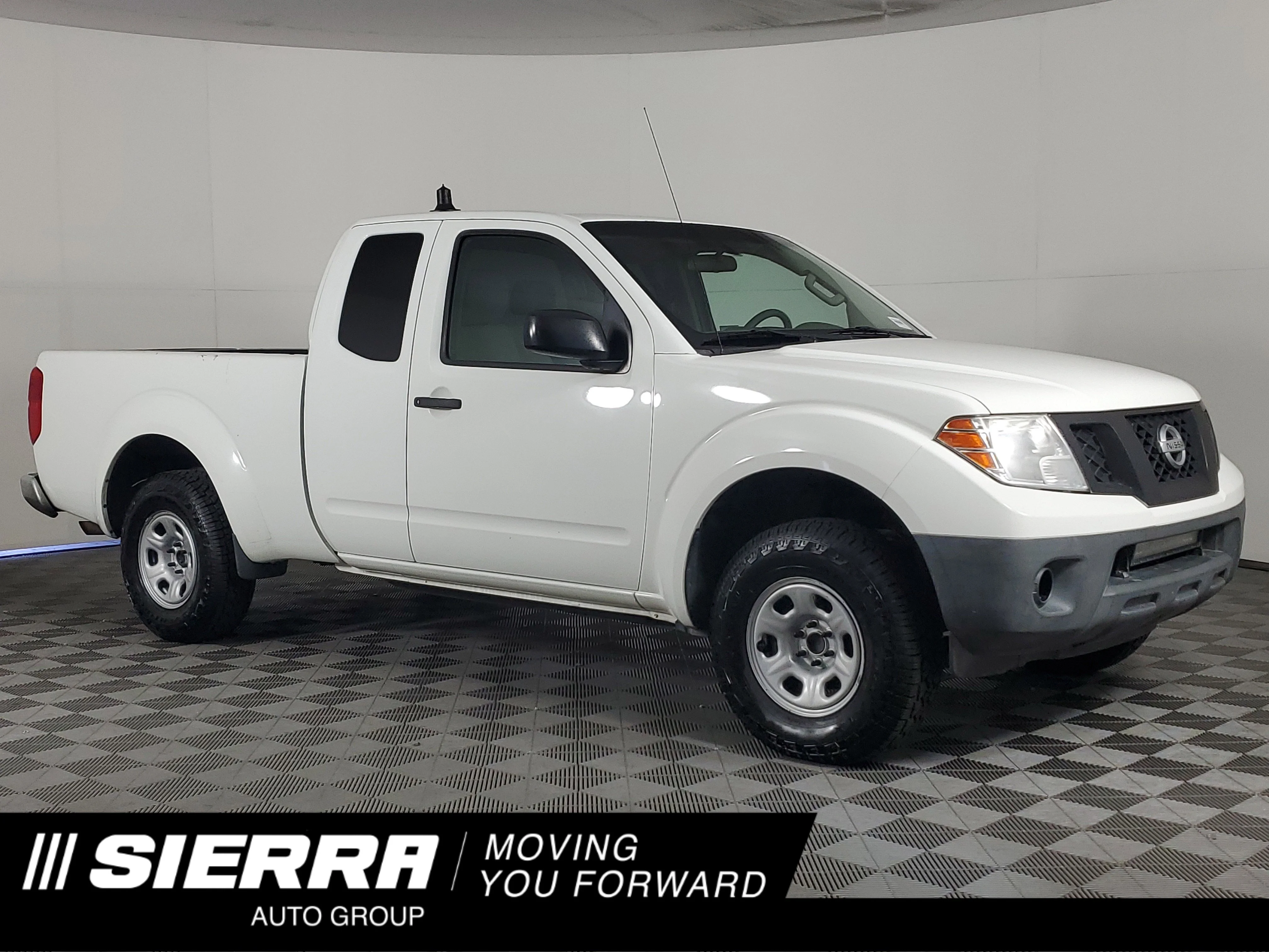 2016 Nissan Frontier 2.5 S King Cab 4X2 AT's photo