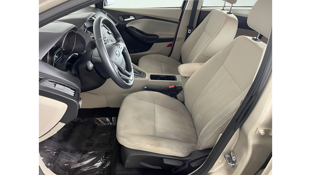 2018 Ford Focus SE - Photo 10