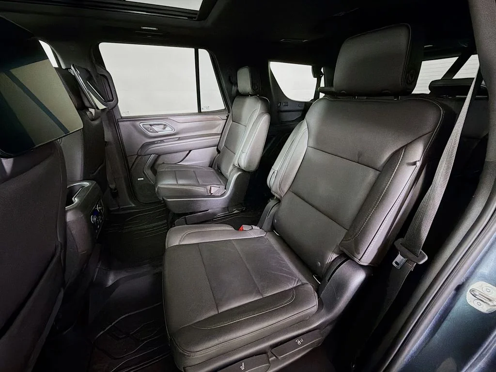 Used 2021 Gray Chevrolet Z71 image 20