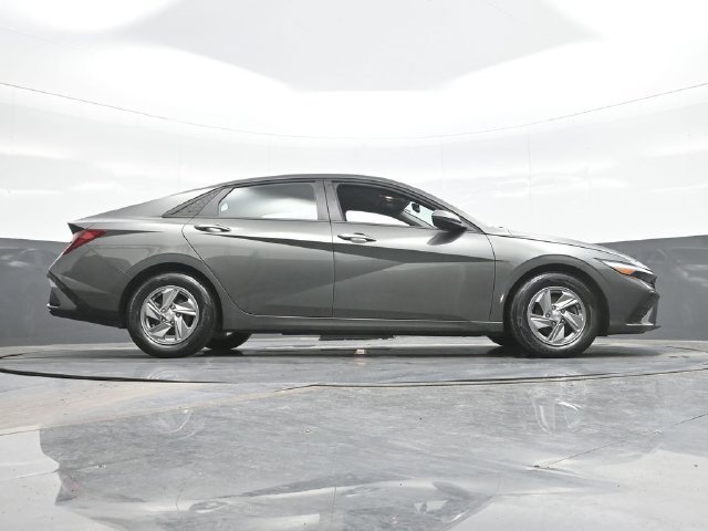Used 2025 Gray Hyundai SE image 24