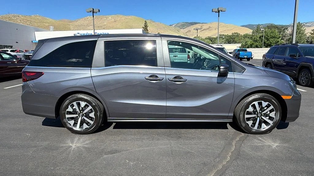 New 2026 Modern Steel Metallic Honda EX-L image 2