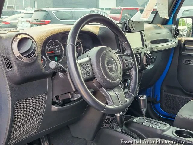 Used 2016 Blue Jeep Unlimited Sport image 9
