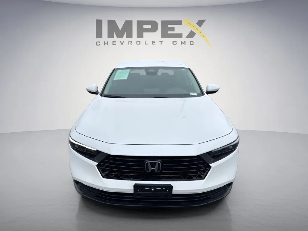 Used 2024 White Honda LX image 8