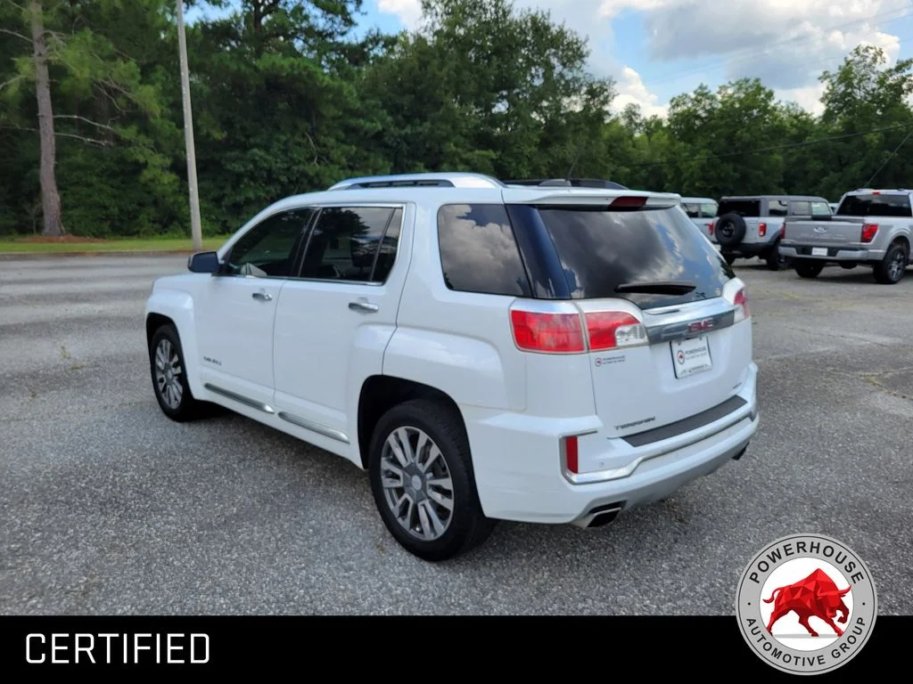 Used 2017 White GMC Denali image 3