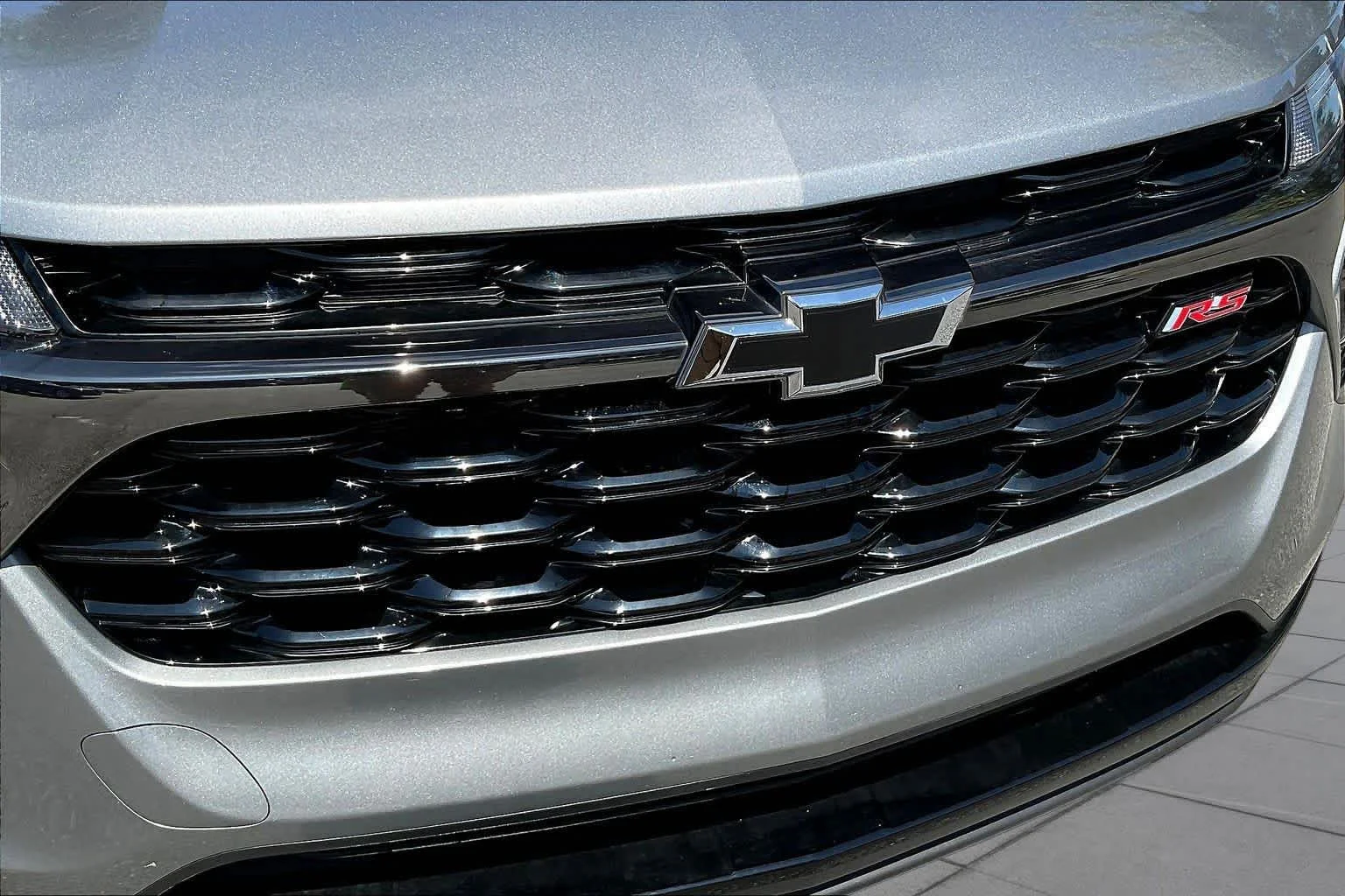 Used 2025 Sterling Gray Metallic Chevrolet 1RS image 29