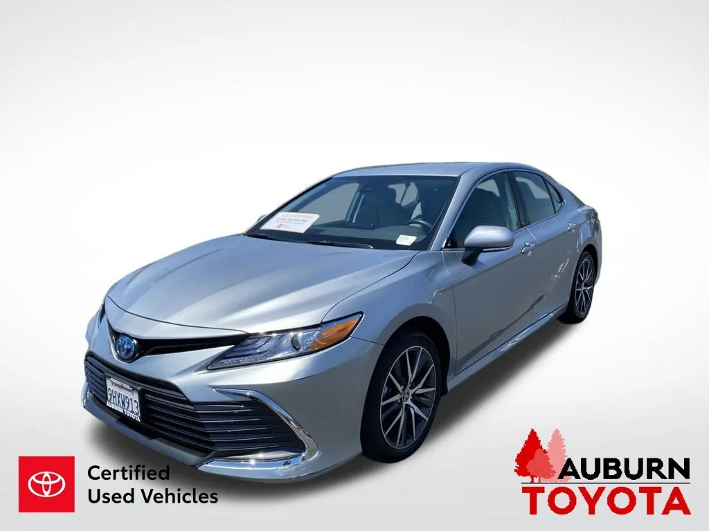 Certified Used 2024 Celestial Silver Metallic Toyota XLE image 4