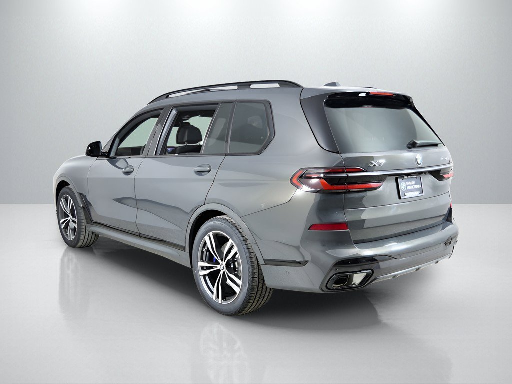 Used 2026 Dravit Grey Metallic BMW xDrive40i image 15