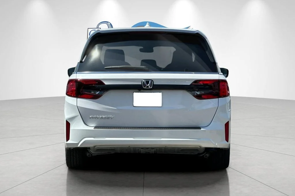New 2026 Platinum White Pearl Honda EX-L image 6