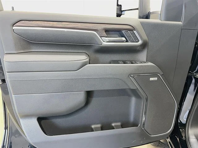 New 2026 Onyx Black GMC SLT image 23