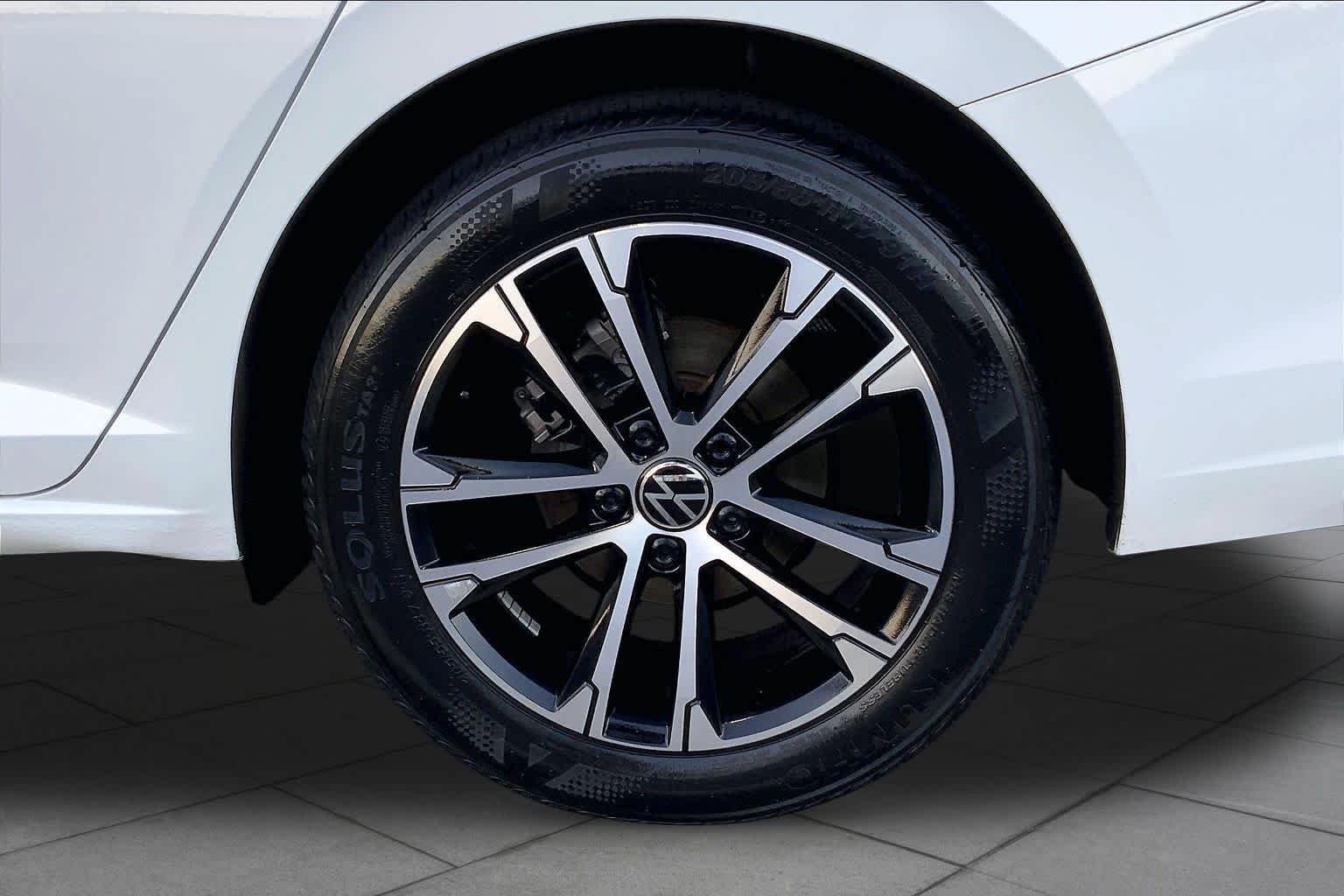 Used 2024 Pure White Volkswagen Sport image 10