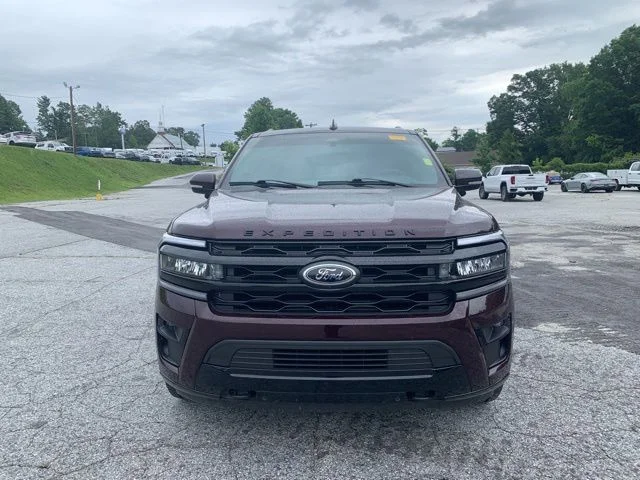 Used 2023 Red Ford Limited image 3