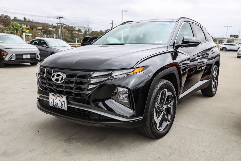 Certified Used 2024 Black Hyundai SEL Convenience image 3