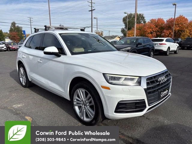 Used 2010 White Audi  image 3