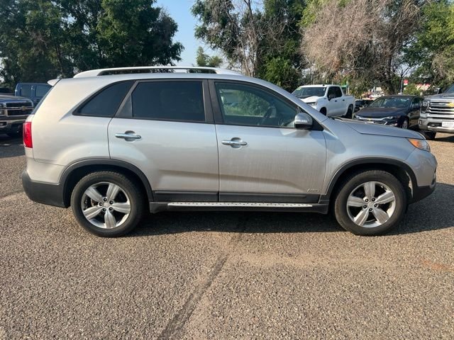 Used 2013 Silver Kia EX image 9