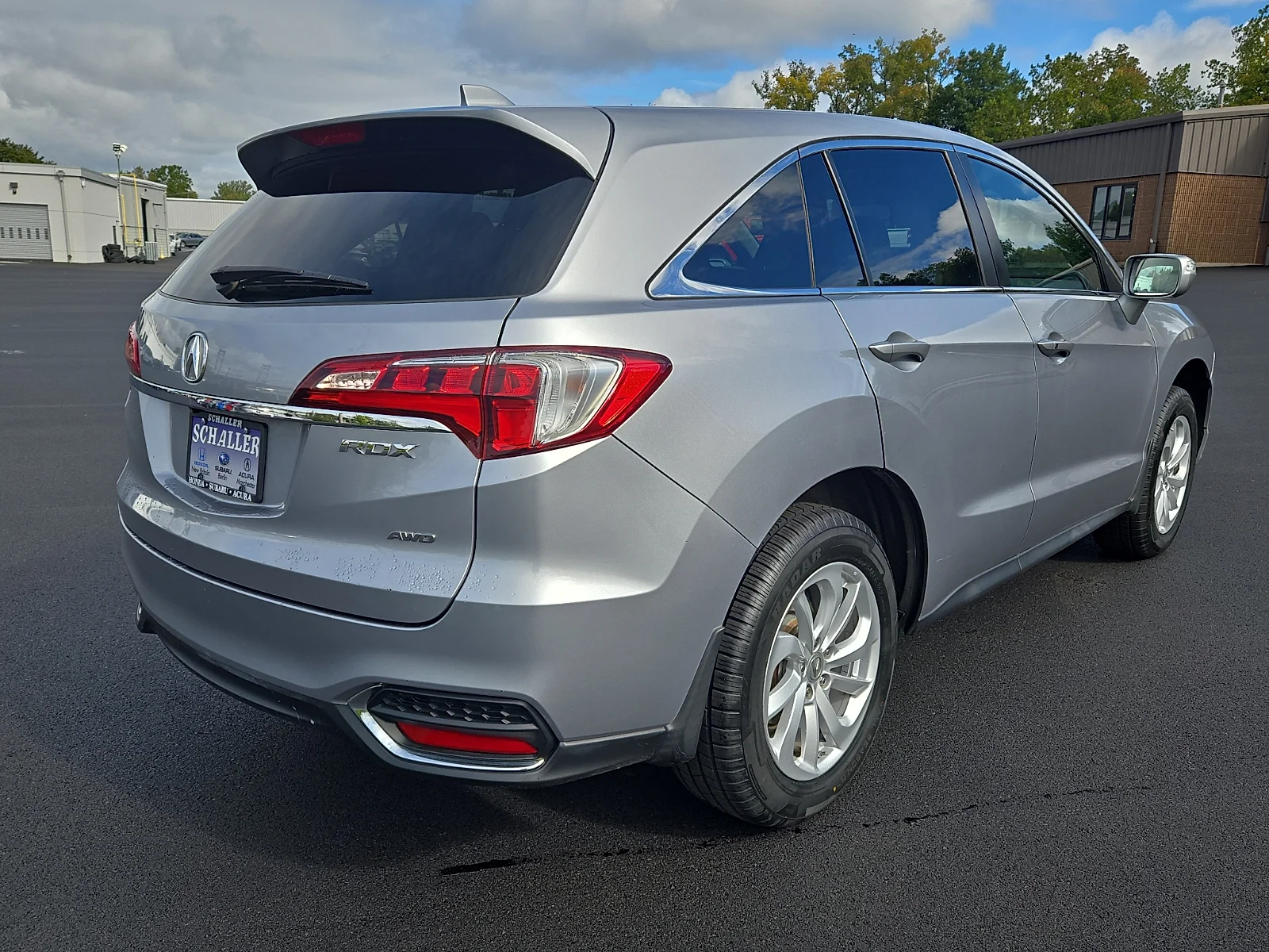 Used 2018 Lunar Silver Metallic - SI Acura  image 6