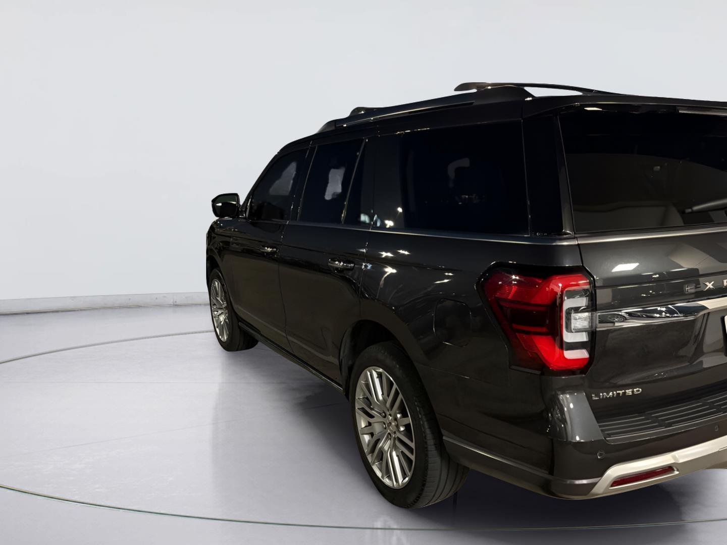 Used 2024 Dark Matter Gray Ford Limited image 4