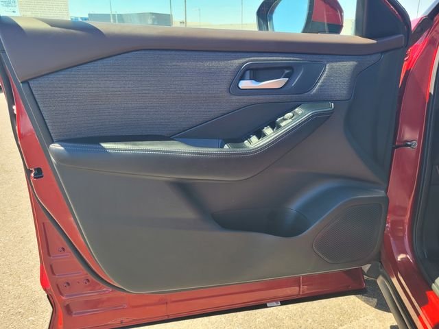 Used 2023 Red Nissan SV image 18