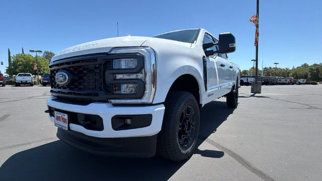 New 2026 Oxford White Ford F-250® XL image 43