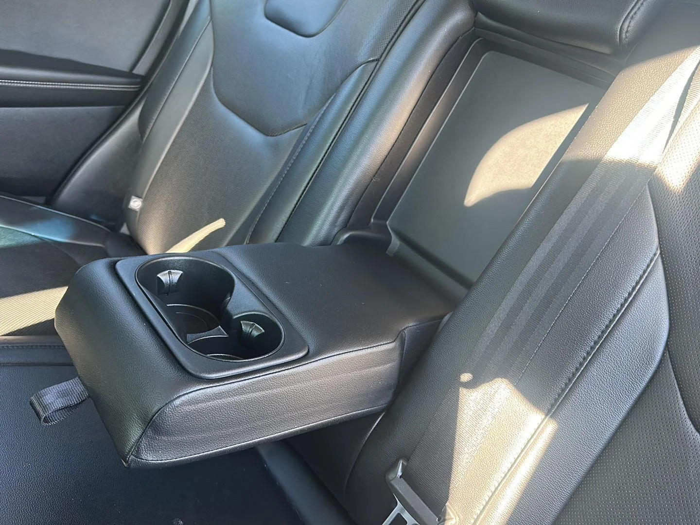 Used 2016 Ingot Silver Ford Titanium image 12