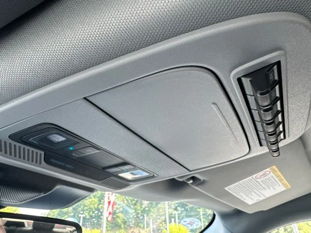 Used 2025 Gray Ford XLT image 19