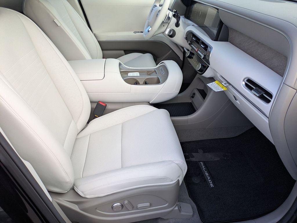 2026 Hyundai Palisade Limited - Photo 23