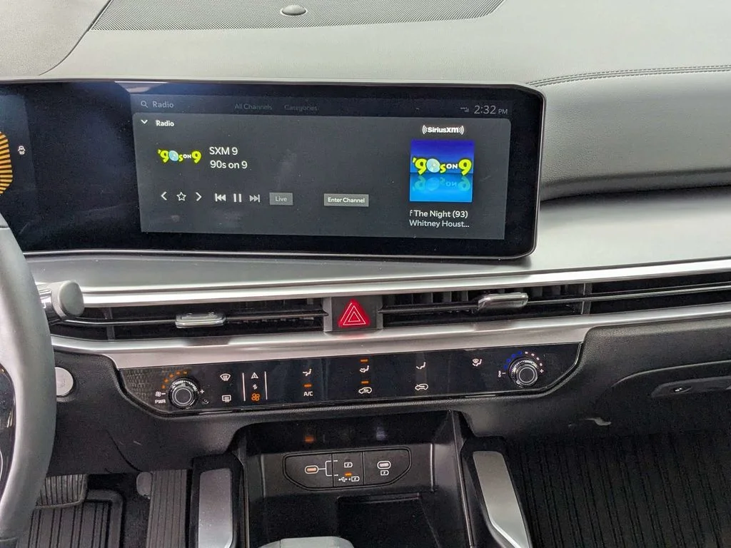 Used 2026 Black Kia LX image 20