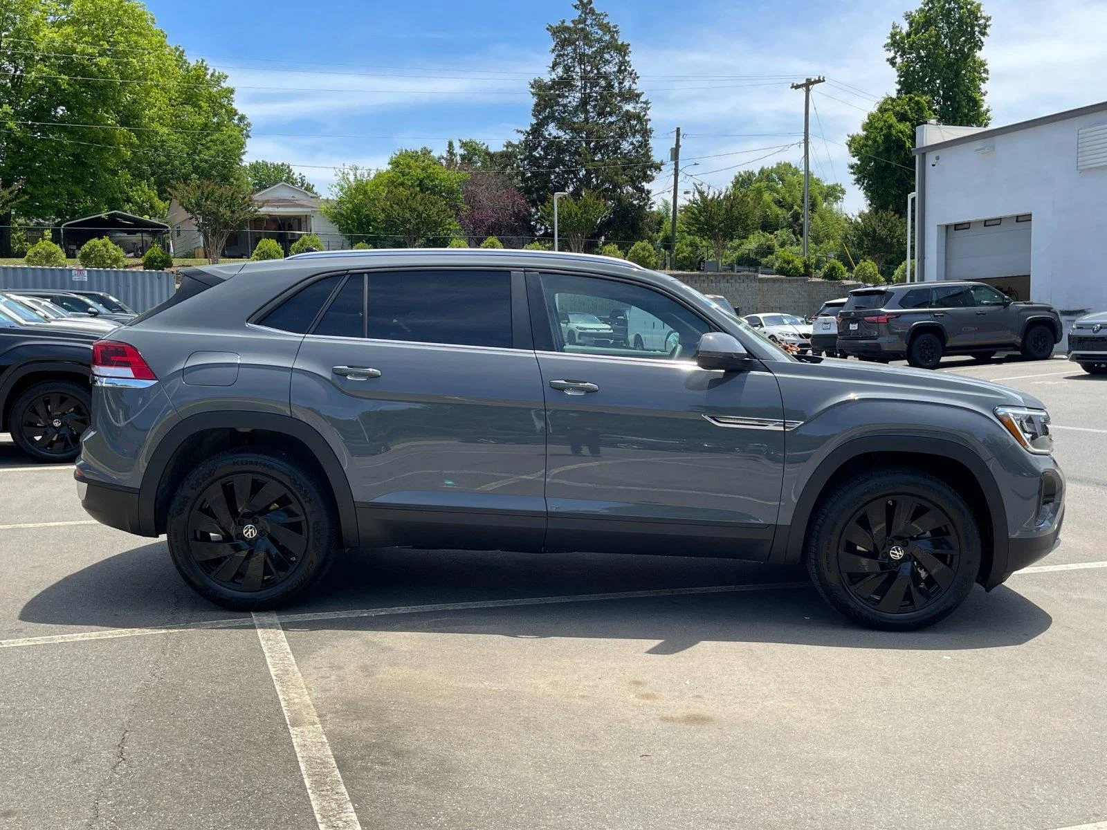 New 2026 Pure Gray Volkswagen 2.0T SE w/Technology image 6