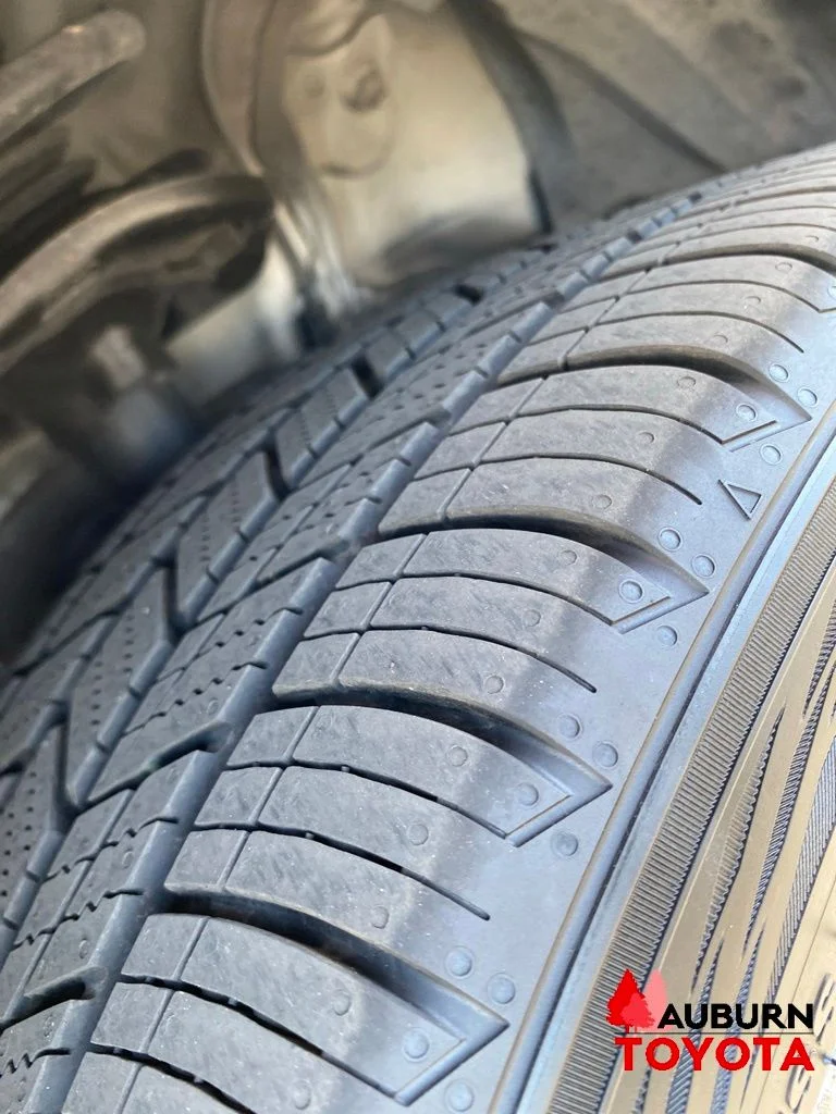 Used 2017 Ice Cap Toyota SE image 10
