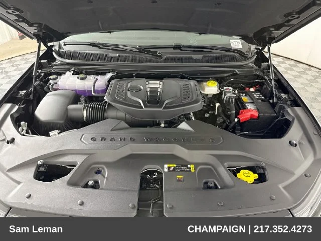 New 2027 Black Jeep  image 32