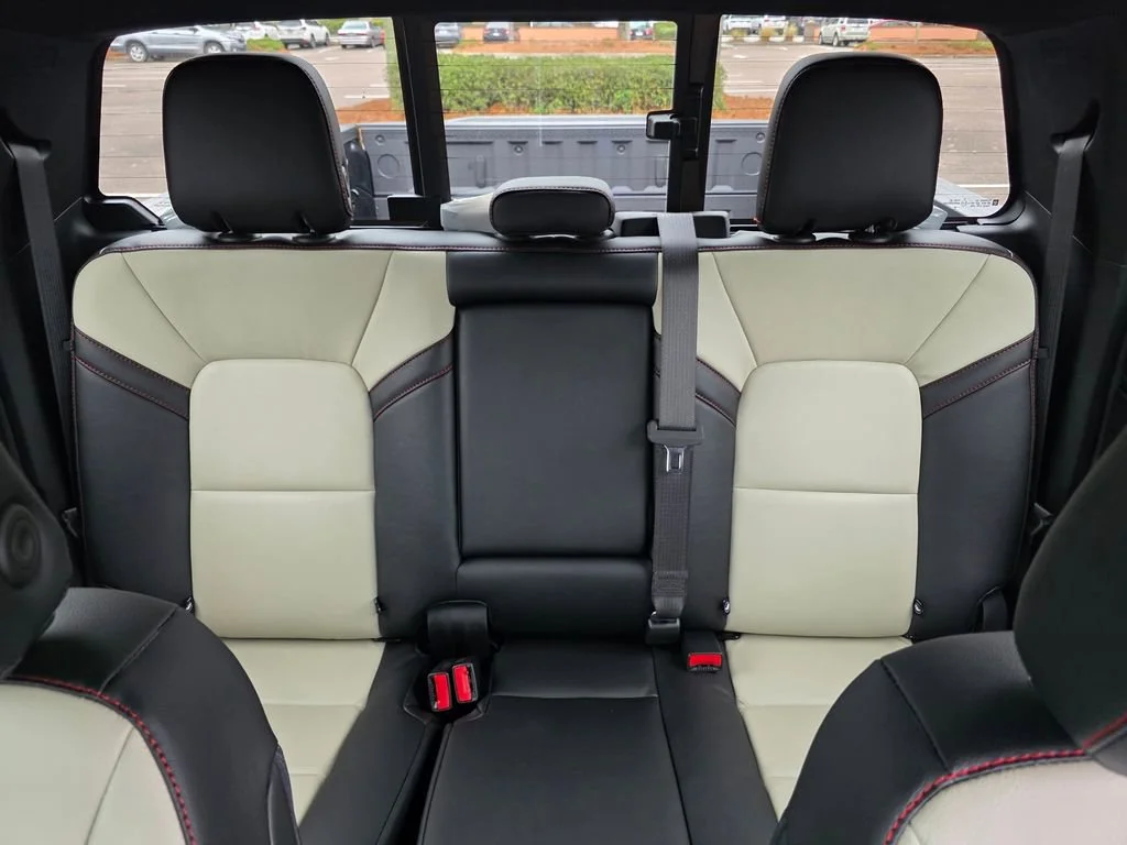 2025 Chevrolet Colorado LT - Photo 17