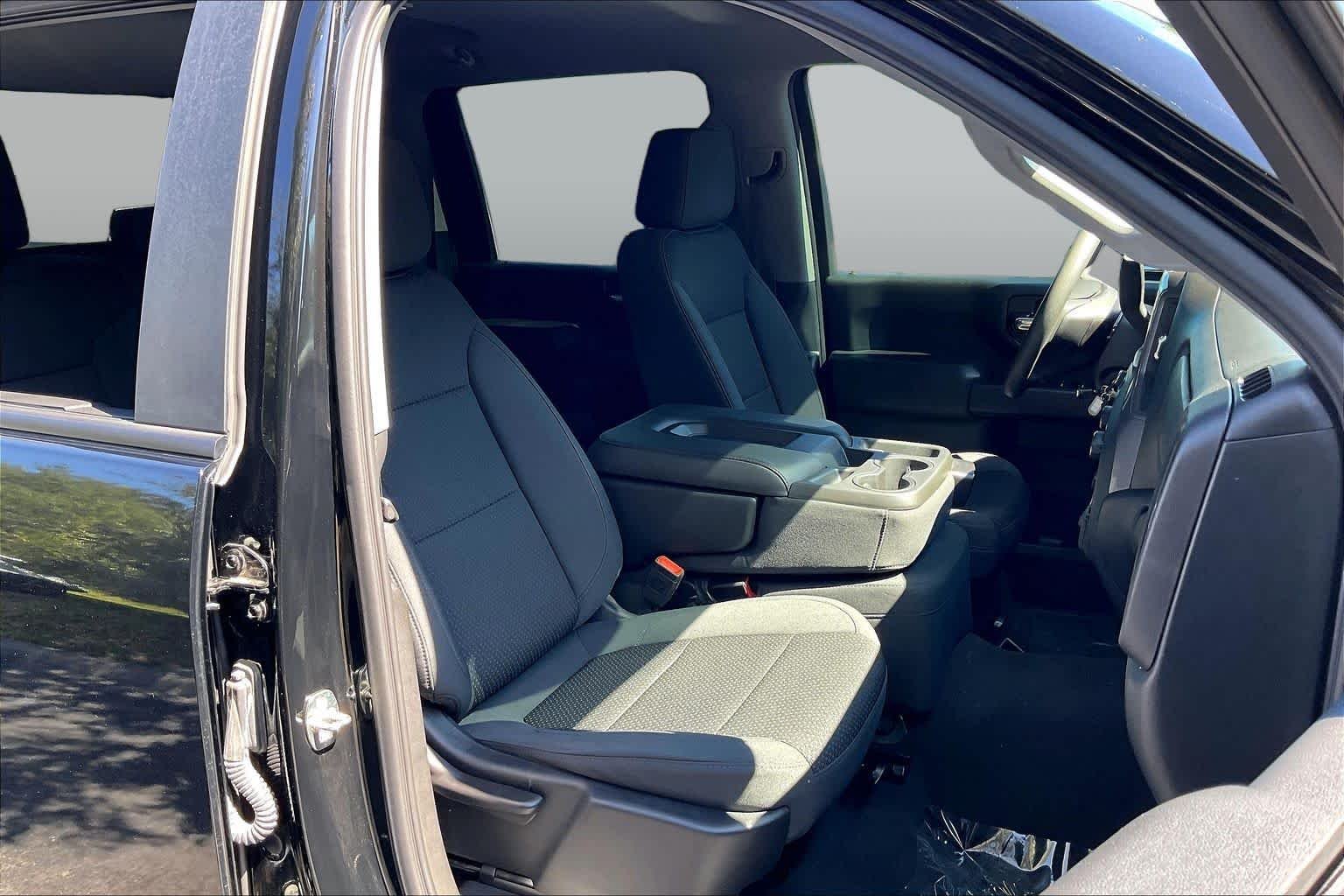 Used 2020 Black Chevrolet Custom image 8