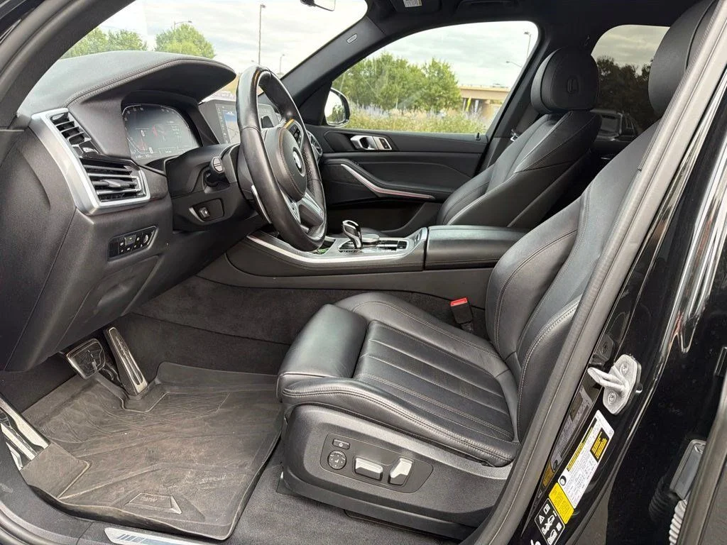 Used 2022 Black Sapphire Metallic BMW xDrive40i image 10