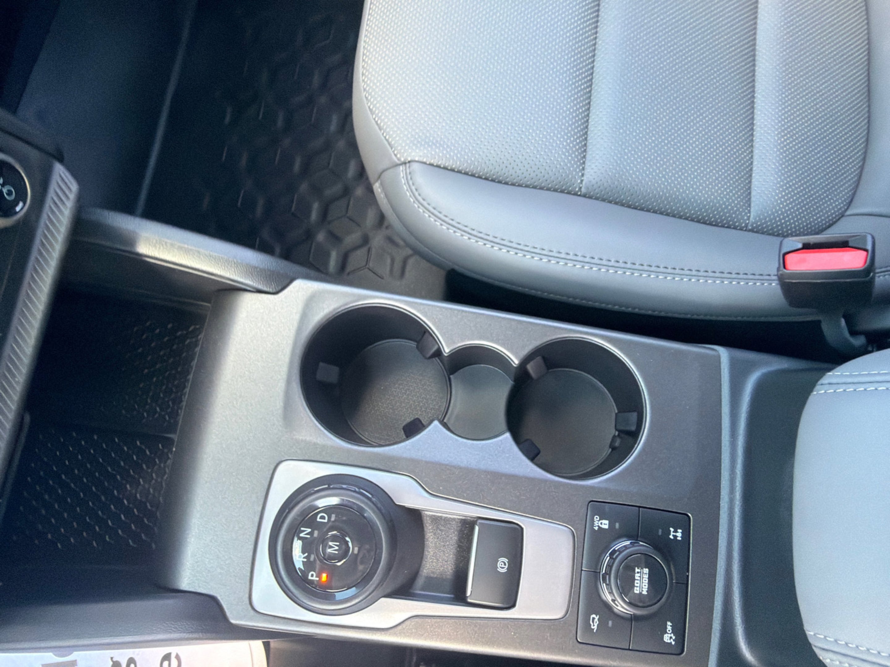 New 2026 Azure Gray Metallic Tri-Coat Ford Badlands® image 25
