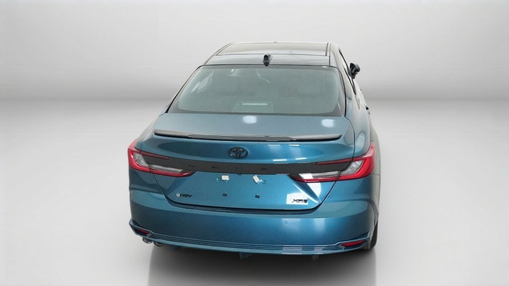New 2026 Ocean Gem with Midnight Black Metallic roof Toyota XSE image 12