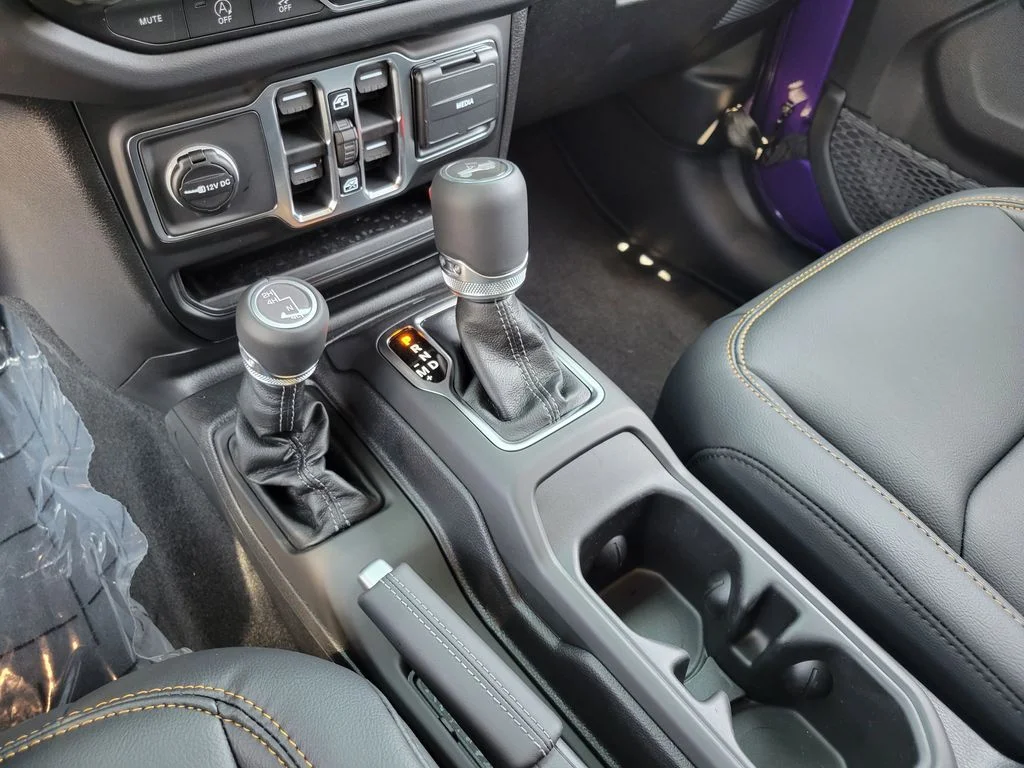 New 2026 Reign Exterior Paint Jeep Sahara image 15
