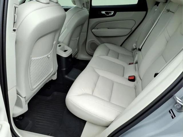 Used 2025 Gray Volvo T8 Plus image 16