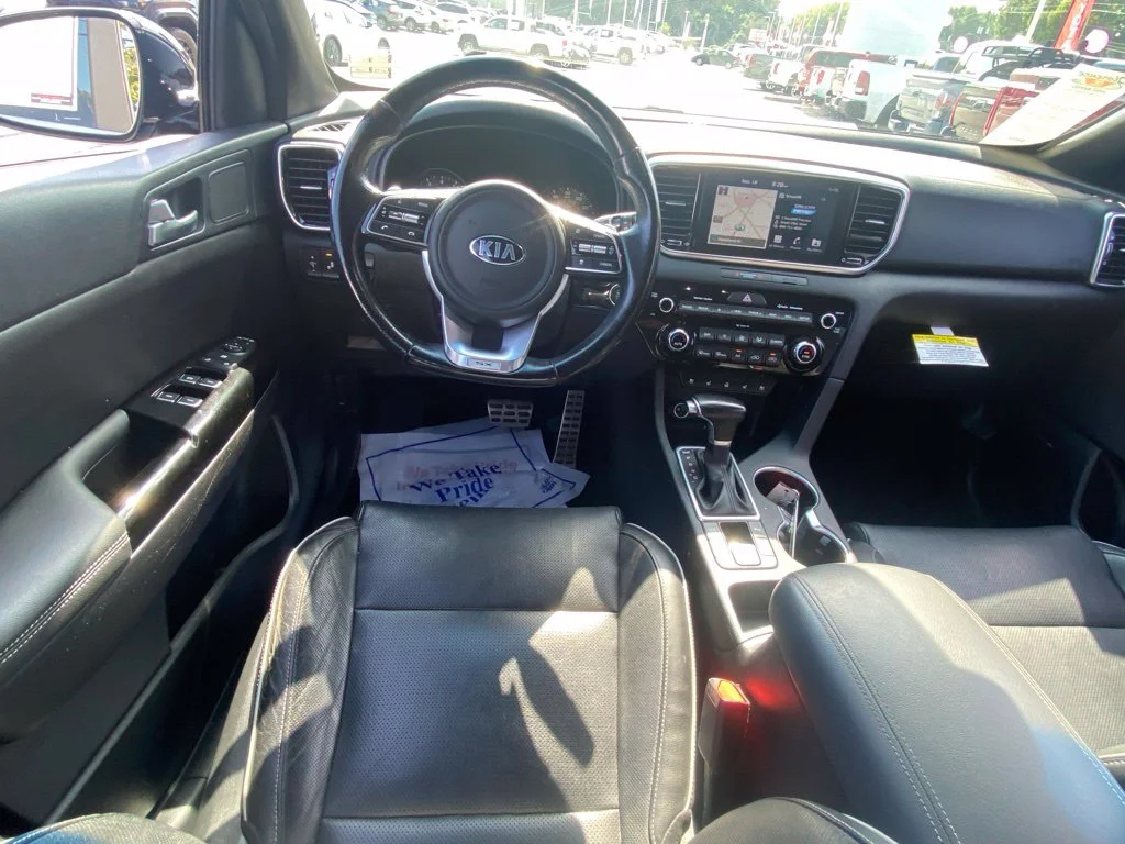 Used 2020 Red Kia SX image 10