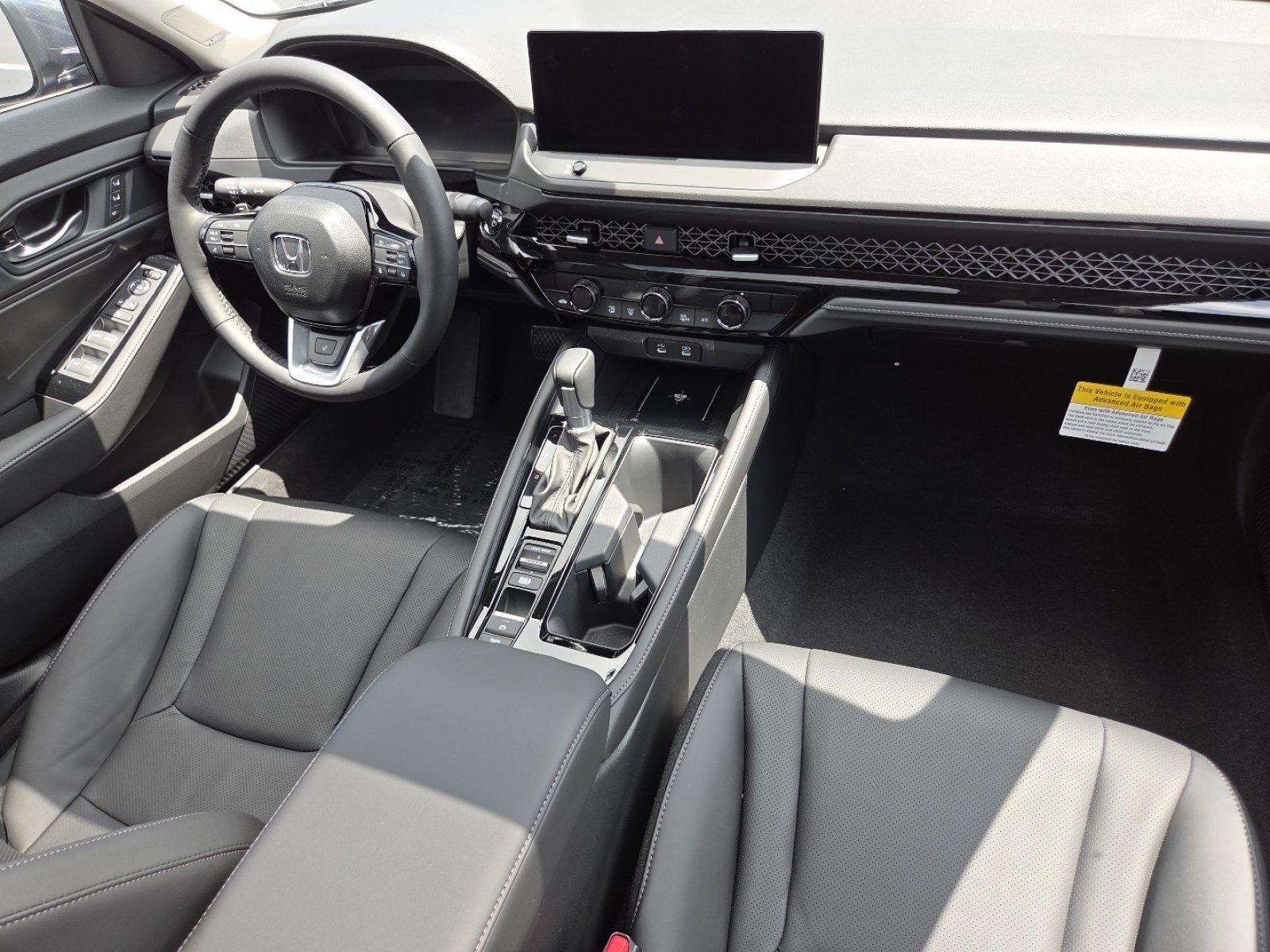 New 2026 Meteorite Gray Metallic Honda Touring image 28