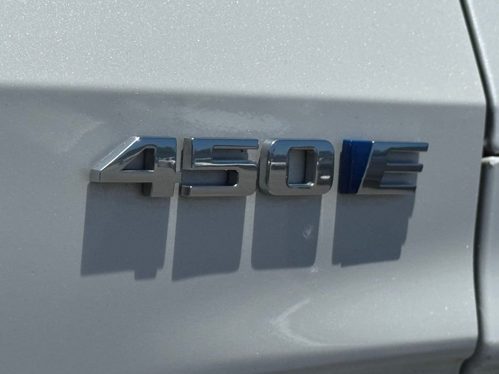Used 2024 White Cadillac Sport image 11