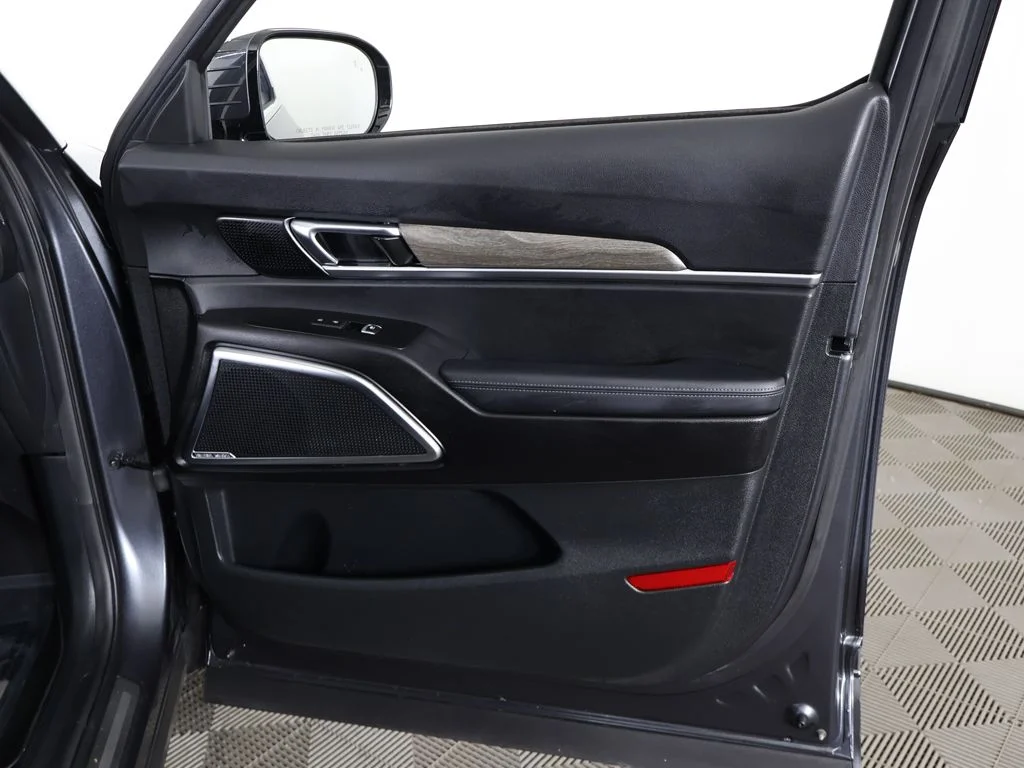 Used 2020 Gray Kia SX image 30