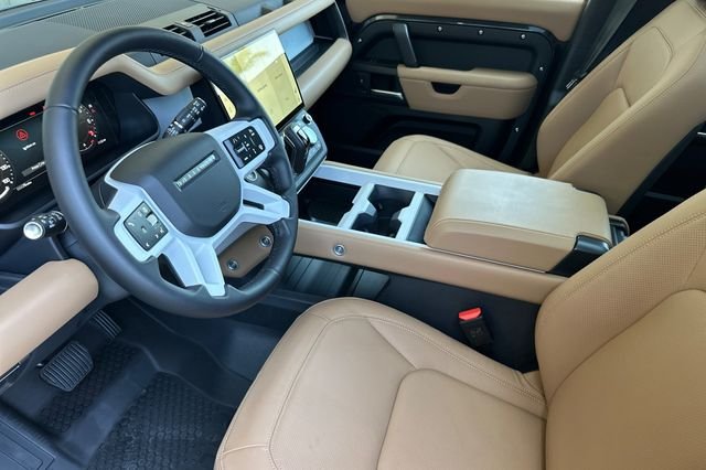 New 2026 Carpathian Grey Land Rover S image 9